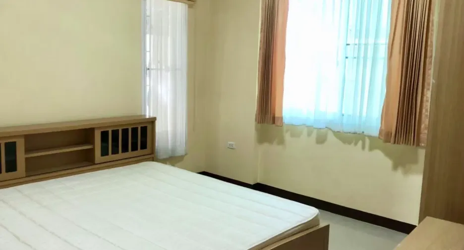 For rent 3 bedrooms house in Bang Lamung, Chonburi