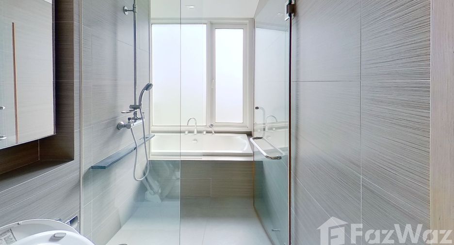 For sale and for rent 3 bedrooms condo in Khlong Toei, Bangkok