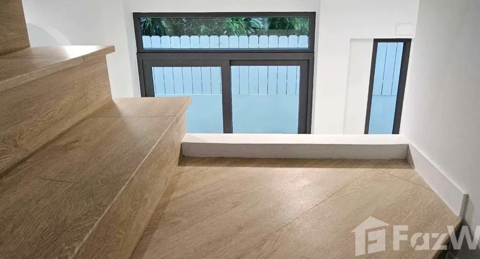 For sale 4 bedrooms house in Hat Yai, Songkhla