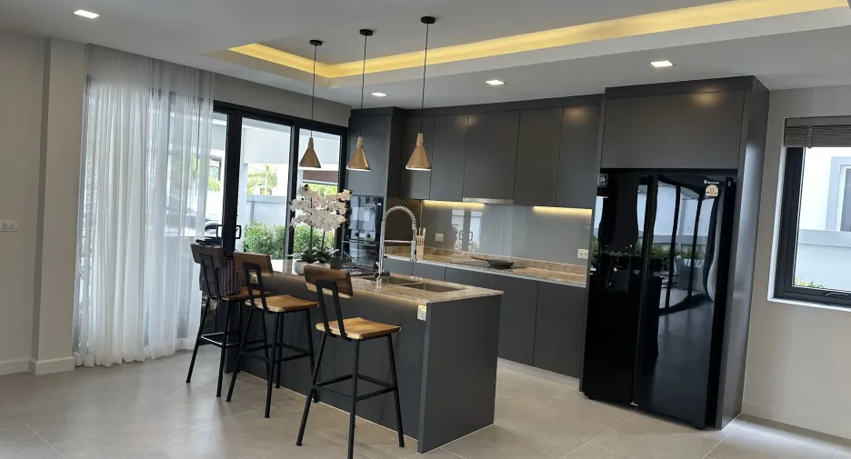 For sale 4 ベッドルーム villa in Bang Lamung, Chonburi