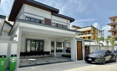 Villa en venta de 4 habitaciones en Bang Lamung, Chonburi