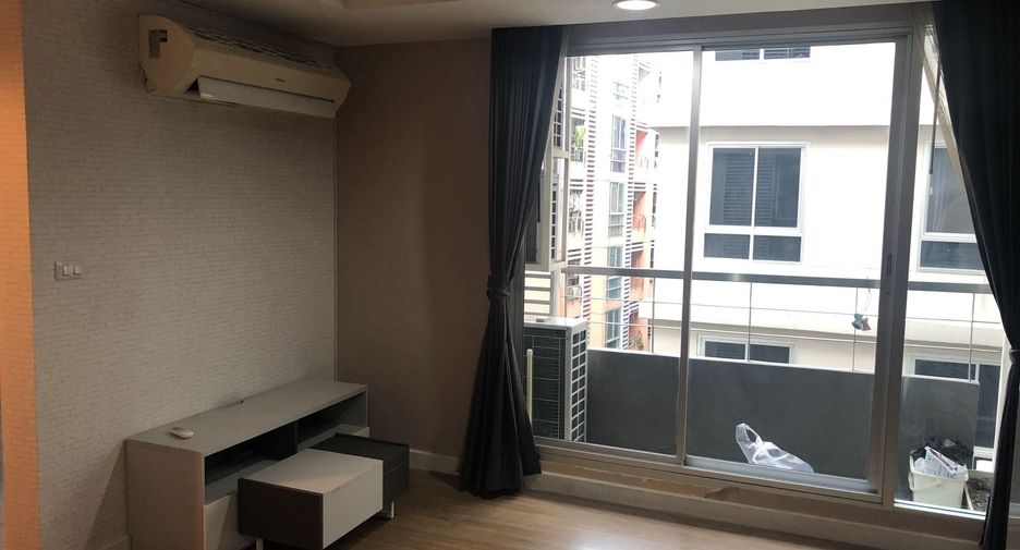 For sale 2 bedrooms condo in Din Daeng, Bangkok