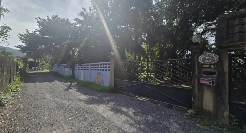 Villa zum Kauf mit 6 Zimmer in Mueang Phuket, Phuket