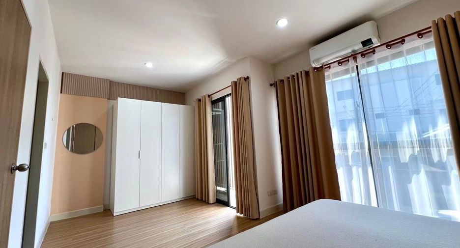 Reihenhaus zum Kauf und zur Miete mit 3 Zimmer in Bang Lamung, Chonburi