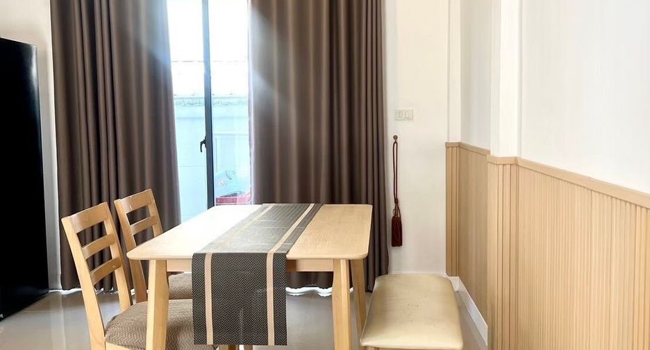 Reihenhaus zum Kauf und zur Miete mit 3 Zimmer in Bang Lamung, Chonburi