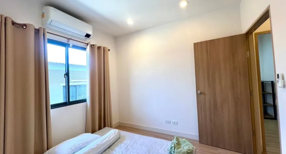 Reihenhaus zum Kauf und zur Miete mit 3 Zimmer in Bang Lamung, Chonburi