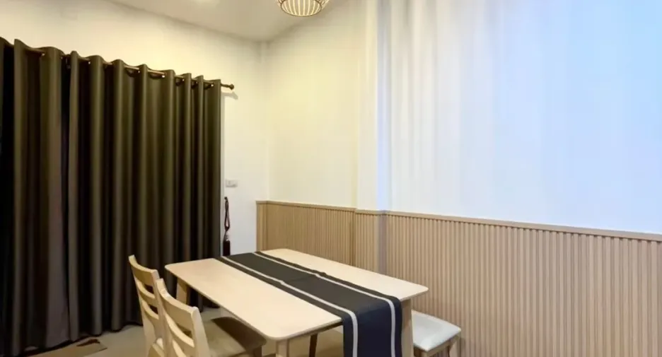 Reihenhaus zum Kauf und zur Miete mit 3 Zimmer in Bang Lamung, Chonburi
