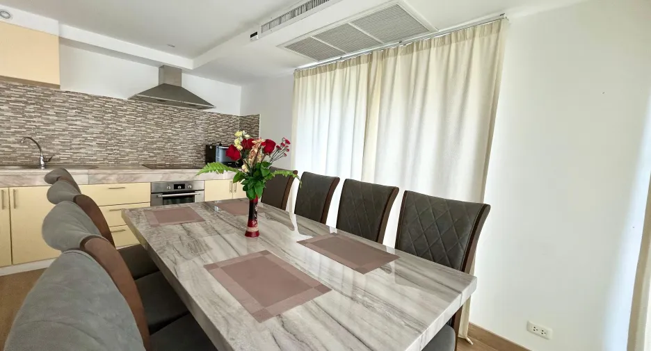 For sale 2 bedrooms condo in Mueang Phuket, Phuket