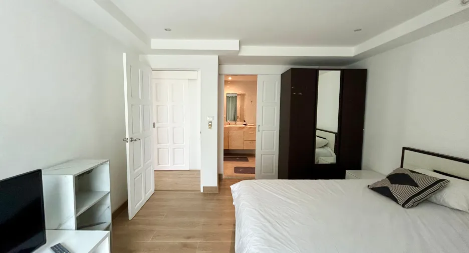 For sale 2 bedrooms condo in Mueang Phuket, Phuket