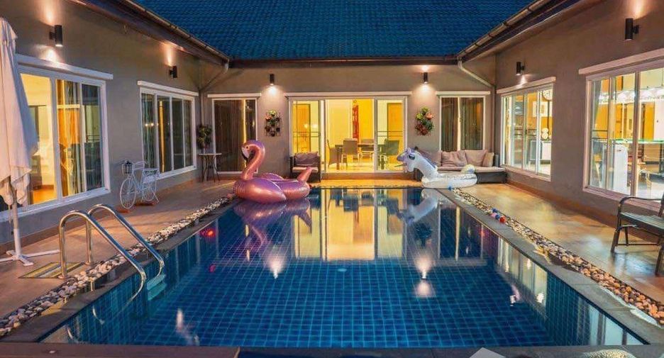 Villa zum Kauf mit 4 Zimmer in Bang Lamung, Chonburi