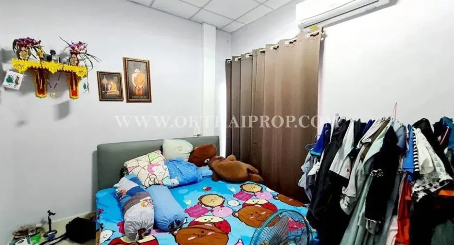 For sale 2 bedrooms townhouse in Lat Lum Kaeo, Pathum Thani