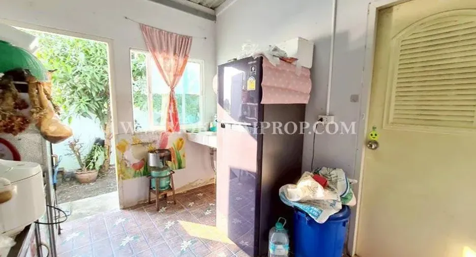 For sale 2 bedrooms townhouse in Lat Lum Kaeo, Pathum Thani