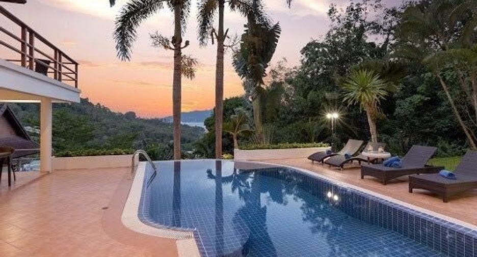 Villa en alquiler de 6 habitaciones en Kathu, Phuket