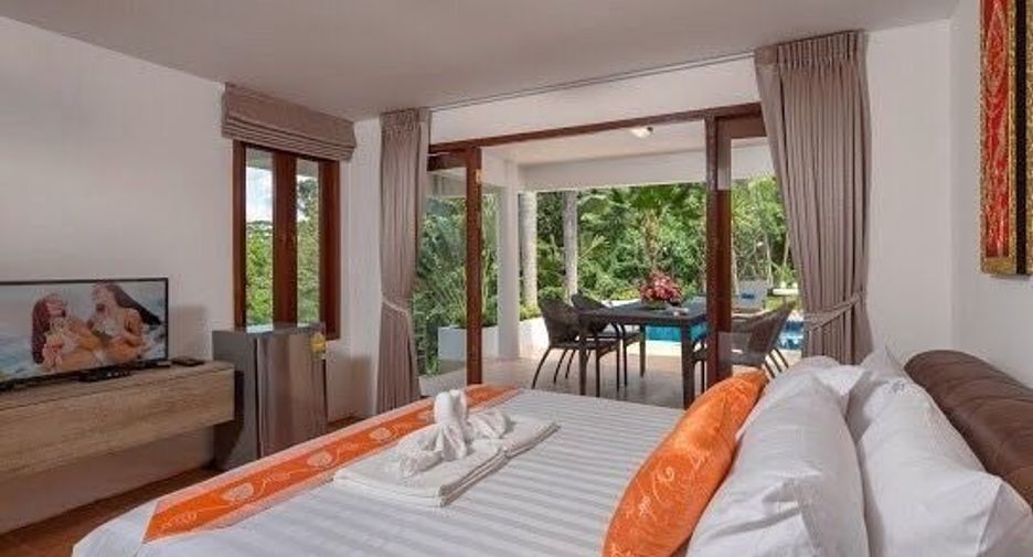 Villa en alquiler de 6 habitaciones en Kathu, Phuket