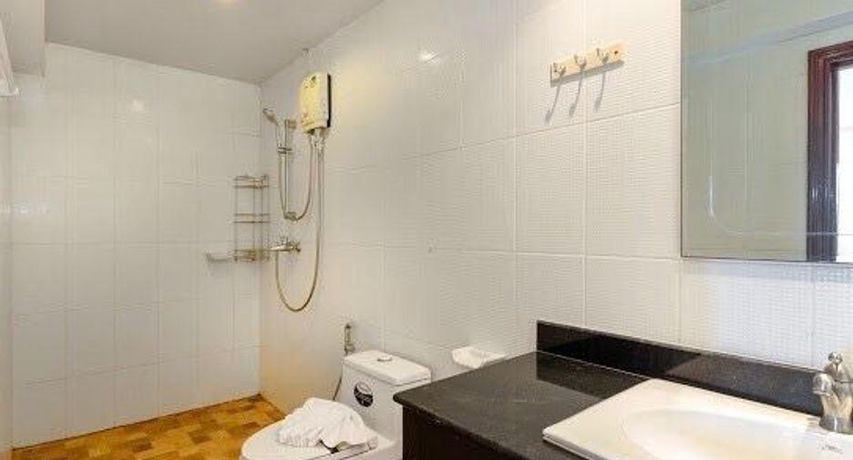Villa en alquiler de 6 habitaciones en Kathu, Phuket