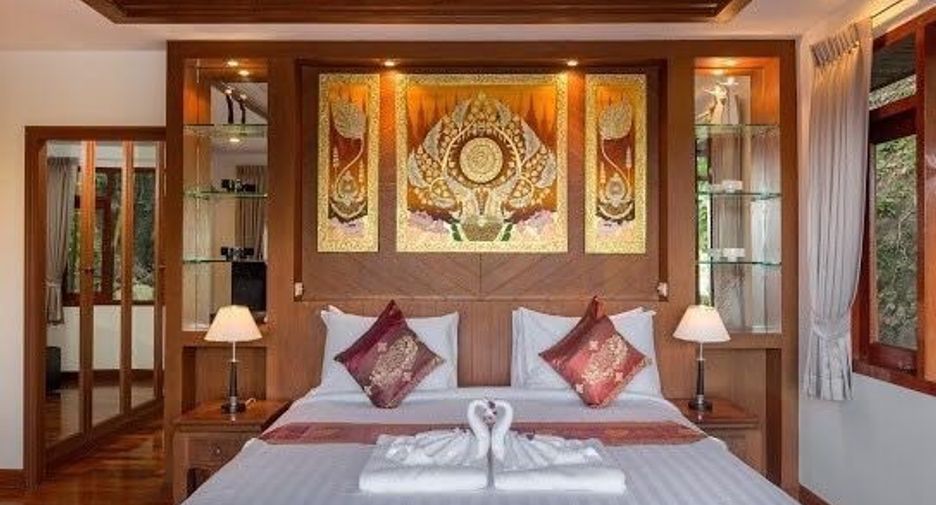 Villa en alquiler de 6 habitaciones en Kathu, Phuket
