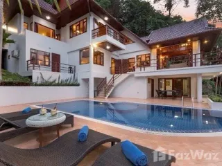 Villa en alquiler de 6 habitaciones en Kathu, Phuket