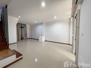 For sale and for rent 4 bedrooms townhouse in Pak Kret, Nonthaburi