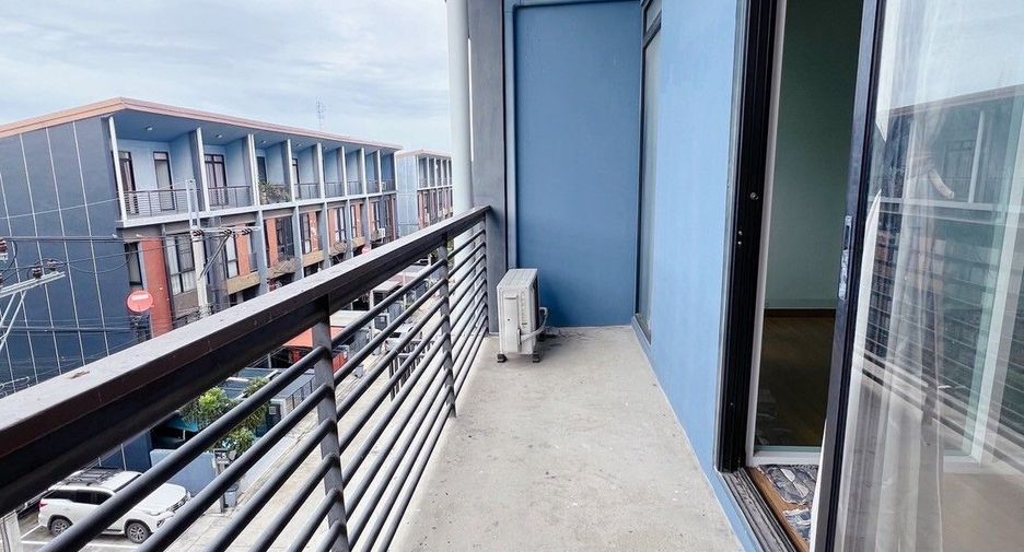 For sale and for rent 4 bedrooms townhouse in Pak Kret, Nonthaburi