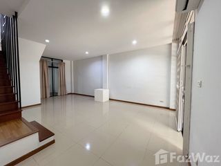 出售 和 出租 4 卧室 联排别墅 在 Pak Kret, Nonthaburi