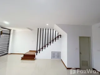 For sale and for rent 4 bedrooms townhouse in Pak Kret, Nonthaburi