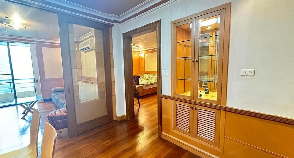 For sale 3 bedrooms condo in Pathum Wan, Bangkok