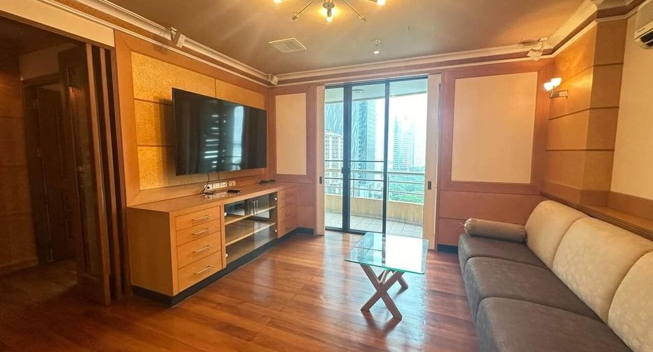 For sale 3 bedrooms condo in Pathum Wan, Bangkok
