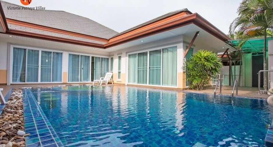 For rent 4 ベッドルーム villa in Bang Lamung, Chonburi