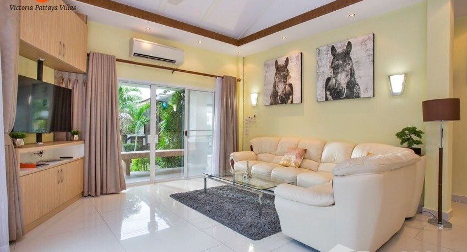 For rent 4 ベッドルーム villa in Bang Lamung, Chonburi