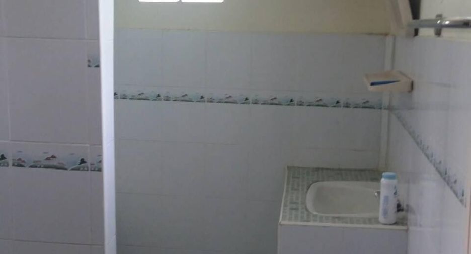 For sale 2 bedrooms house in Yang Talat, Kalasin