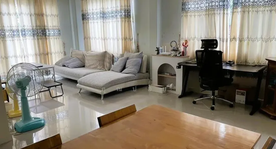 Haus zum Kauf mit 3 Zimmer in Ban Chang, Rayong
