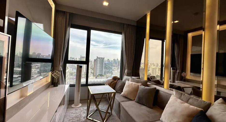 For sale 1 bed condo in Huai Khwang, Bangkok