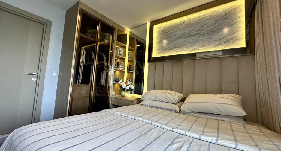 For sale 1 bed condo in Huai Khwang, Bangkok