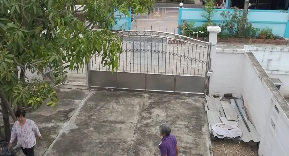 For sale 4 bedrooms house in Don Mueang, Bangkok