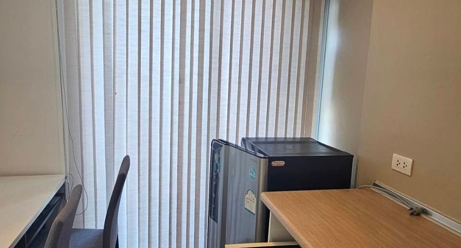 For sale 1 bed condo in Mueang Samut Prakan, Samut Prakan