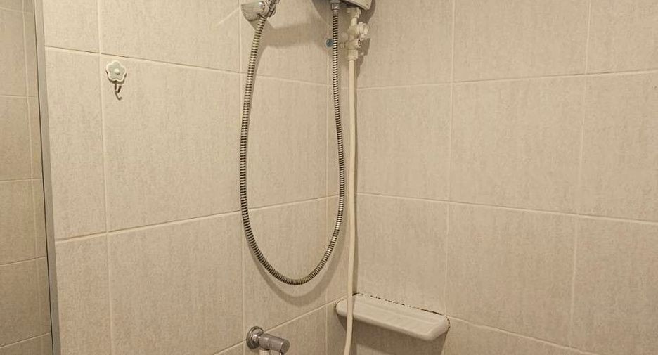 For sale 1 bed condo in Mueang Samut Prakan, Samut Prakan