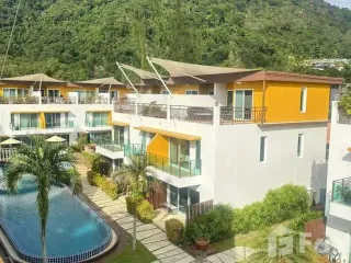 À louer 3 chambres maison de ville à Kathu, Phuket