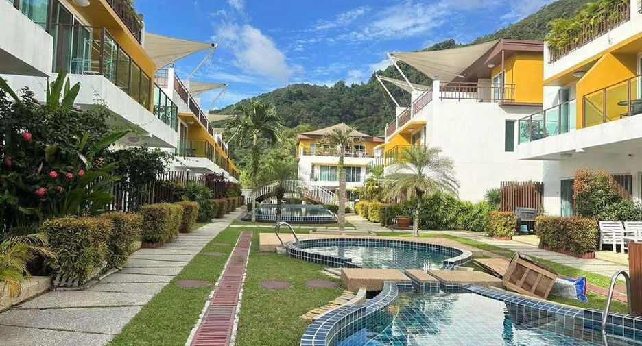 For rent 3 bedrooms townhouse in Kathu, Phuket