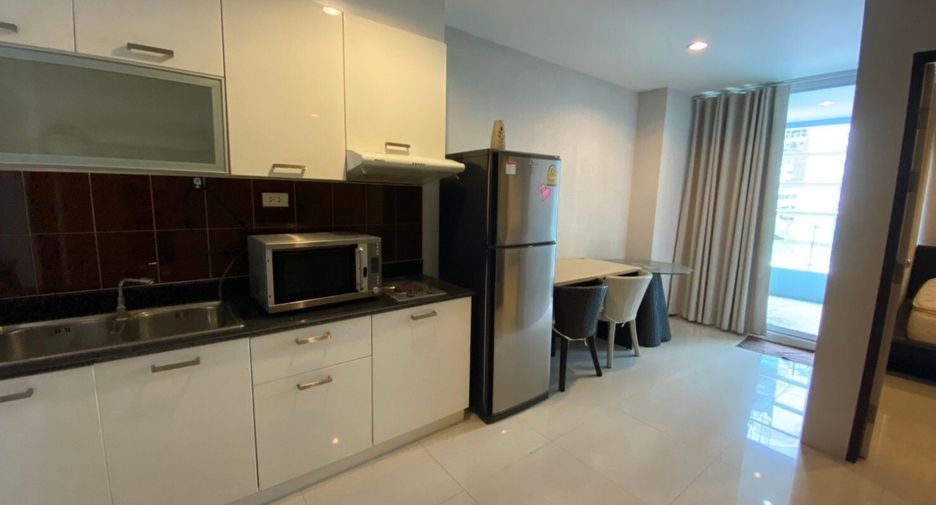 For sale そして for rent 2 ベッドルーム condo in Watthana, Bangkok