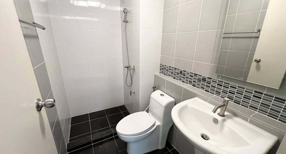 For sale 1 bed condo in Bang Khen, Bangkok