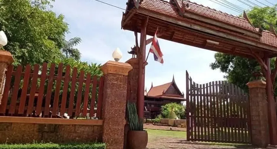 Haus zum Kauf mit 6 Zimmer in Tha Muang, Kanchanaburi