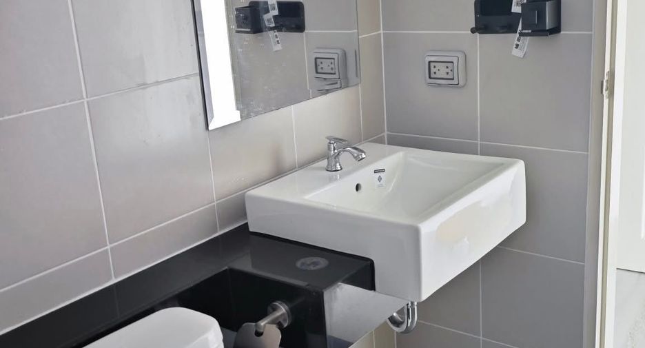 For rent 2 bedrooms condo in Mueang Phuket, Phuket