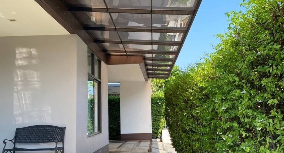 For rent and for sale 4 bedrooms house in Prawet, Bangkok