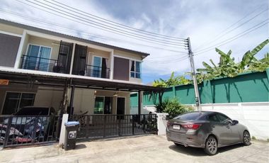 Haus zur Miete mit 2 Zimmer in Mueang Pathum Thani, Pathum Thani