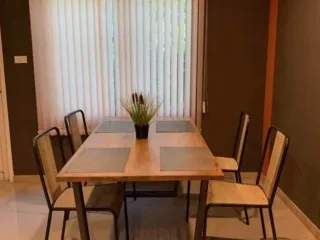 Casa adosada en venta y en alquiler de 2 habitaciones en Bang Lamung, Chonburi