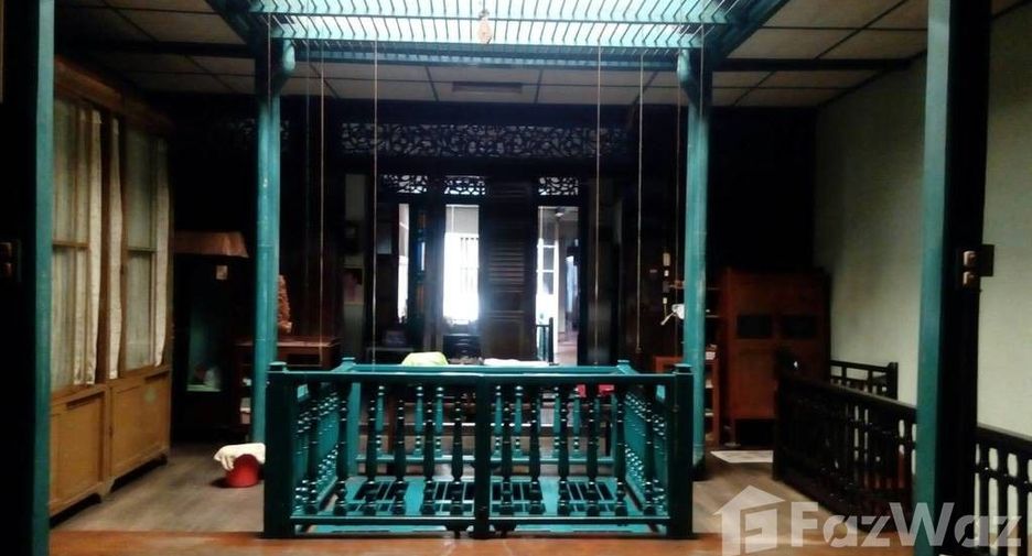 For sale 6 bedrooms townhouse in Samphanthawong, Bangkok