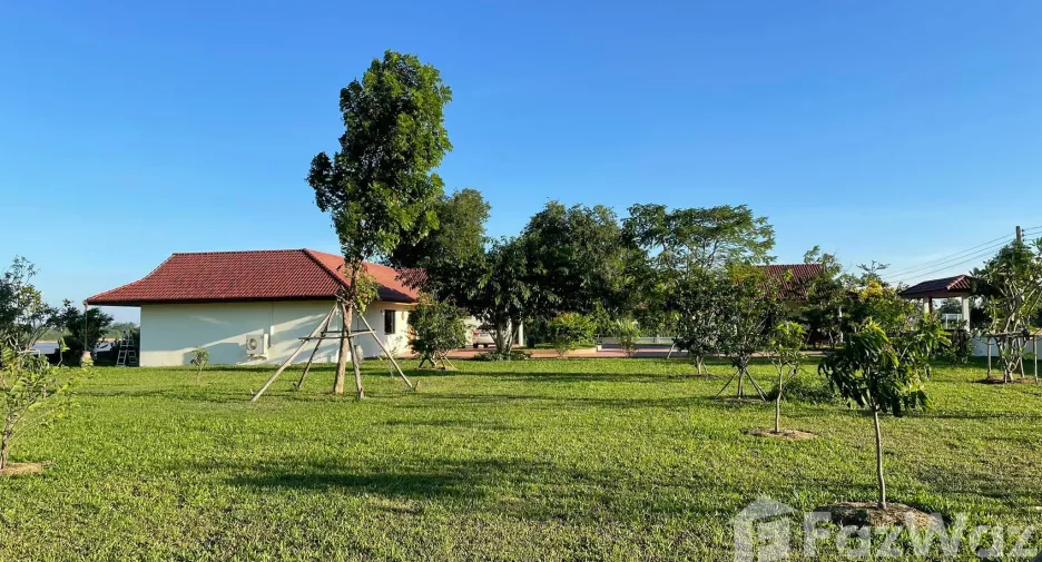 For sale 2 bedrooms villa in Don Tan, Mukdahan