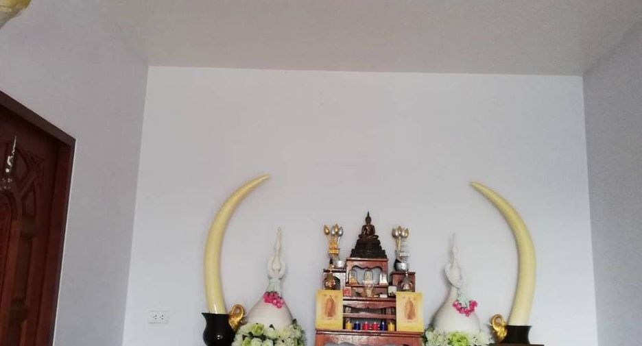 For sale 4 bedrooms house in Mueang Phrae, Phrae