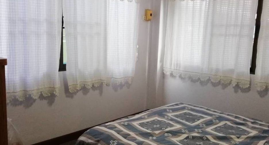 For sale 4 bedrooms house in Mueang Phrae, Phrae