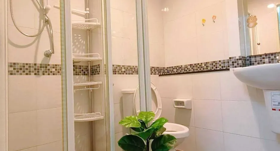 For sale and for rent 2 bedrooms condo in Mueang Samut Prakan, Samut Prakan